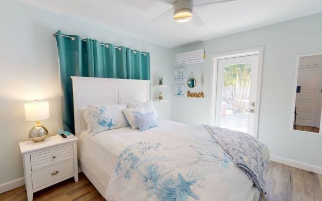 Modern Grove Beautiful 3 Bedroom Home