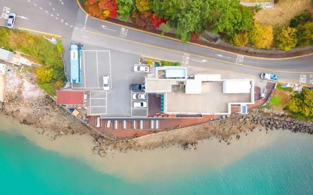Yeosu Janggun Island Pension
