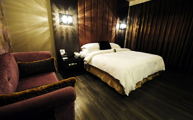 The River Fashion Hotel