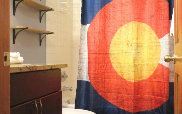 Three Seasons Hotel Suites by Crested Butte Lodging