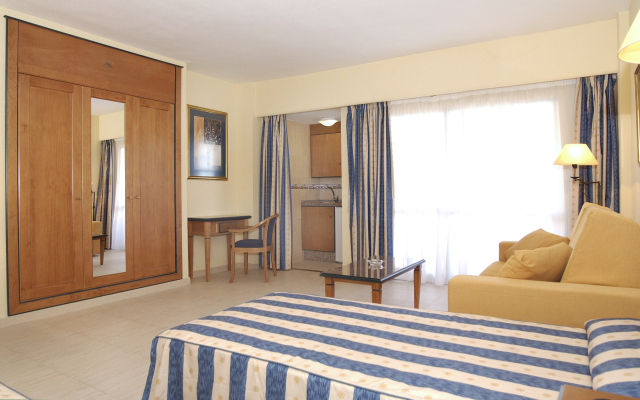 Aparthotel PYR Fuengirola