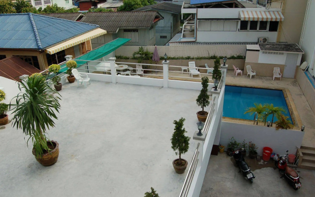 Baan Manthana House