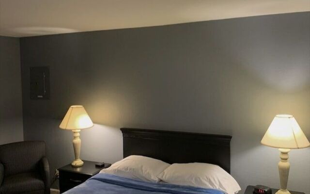 Rumorz Neighborhood Hideaway