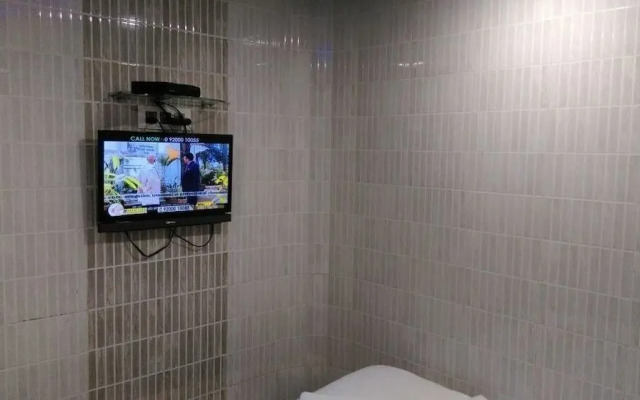 Hotel Paris Residency by OYO Rooms