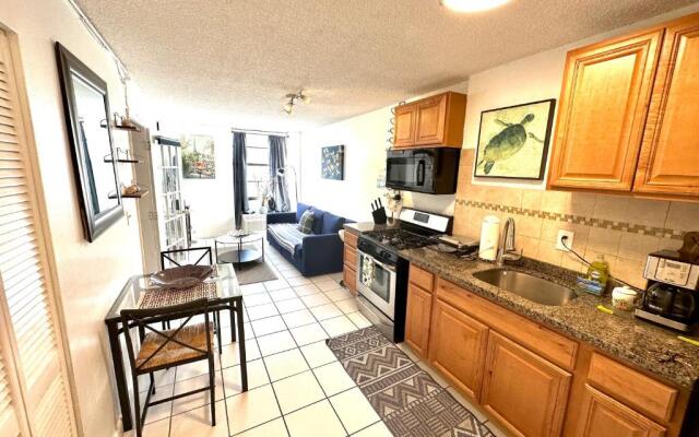 1 bedroom in the BEST location in South Beach !