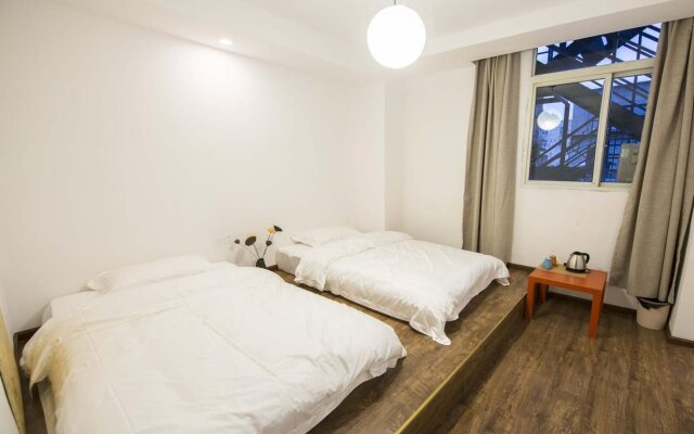 Chengdu Habitat Youth Hostel