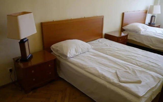 Main Market Square Apartments