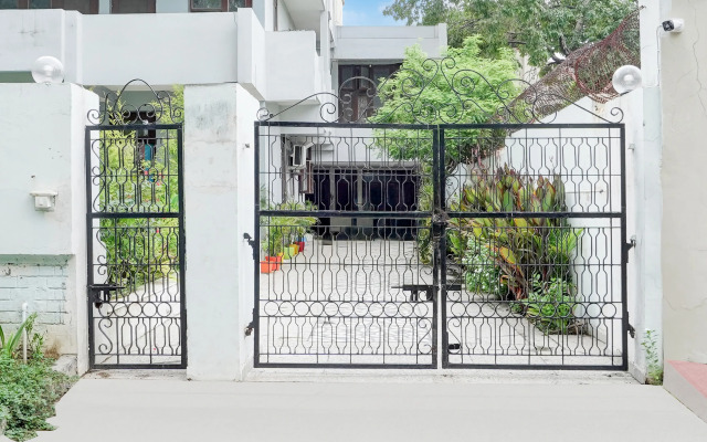 Hotel O Sector 21 Faridabad