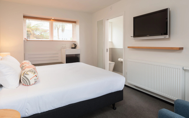 Heartland Hotel Glacier Country – Guest Rooms – Fox Glacier