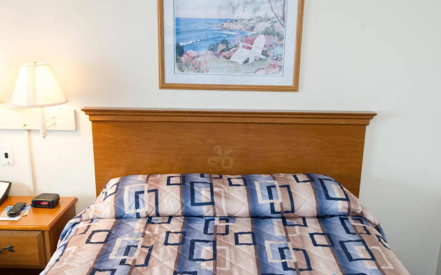 Sandcastle Beachfront Motel