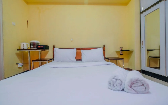 Homey Studio Apartment with Pool View at Bogor Valley By Travelio – Guest Rooms – Bogor