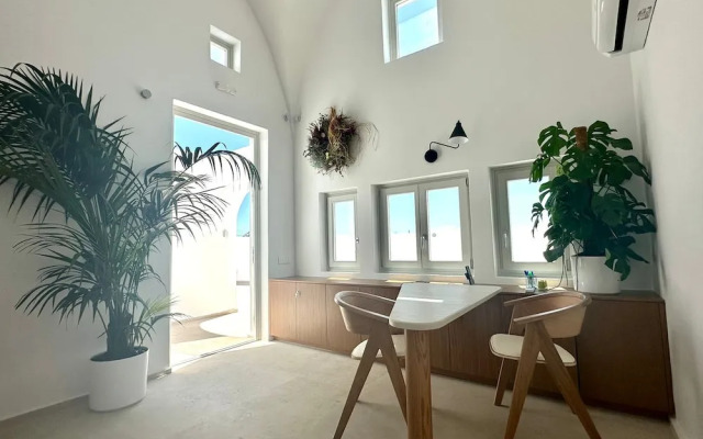 Omna Caldera Suites