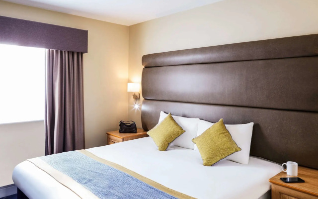 Mercure Newbury West Grange Hotel