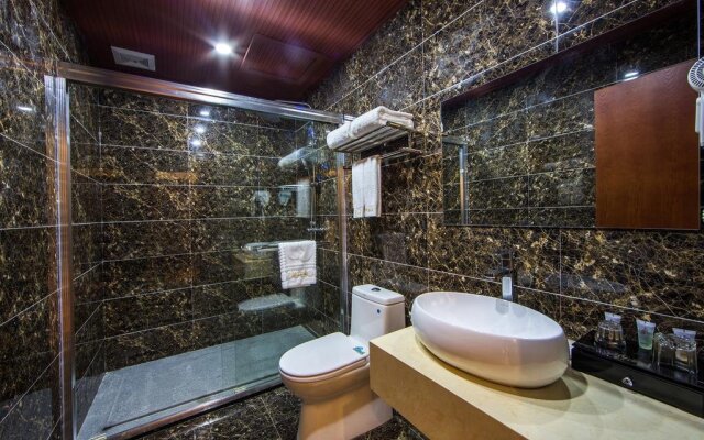 Dream In Jiangnan Hotel