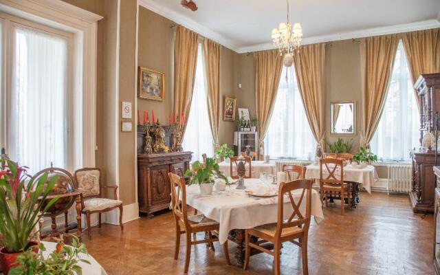 Château de Moulin le Comte