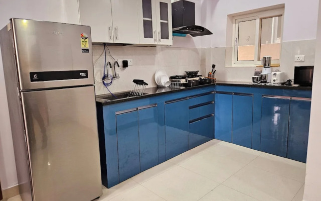 Crescent Stays Serviced Apartment