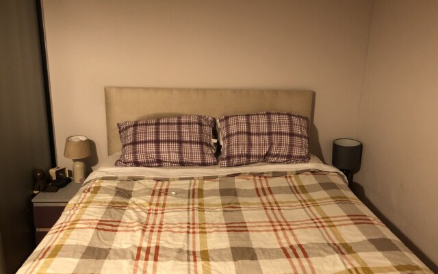 Superb Apartment With Sky Glass TV and Netflix