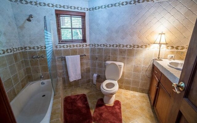 8BR 9BA Barranca Villa by ASVR