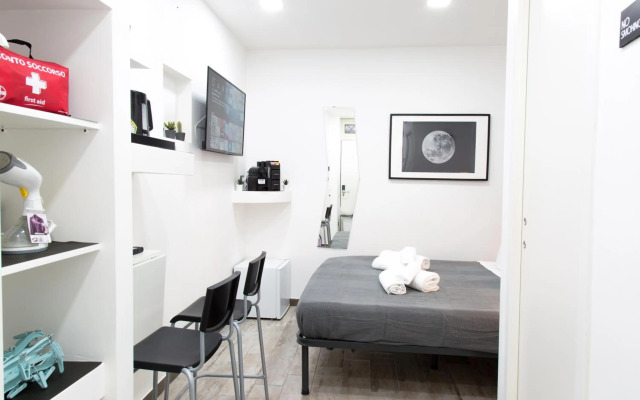 [Via Dei Tribunali–Duomo] Casina in Centro Storico