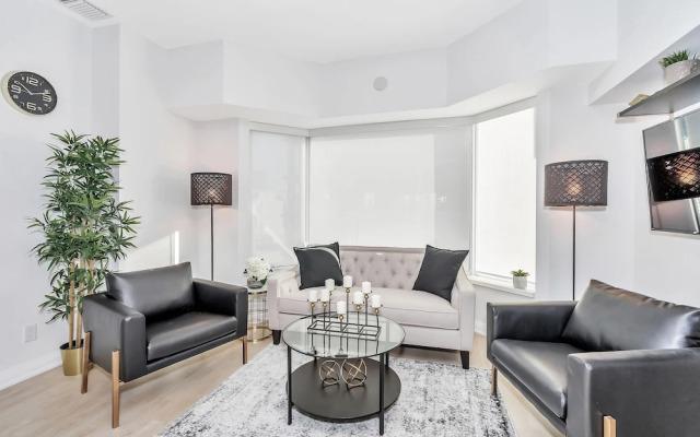 QuickStay Yorkville Condo - Yonge & Bloor