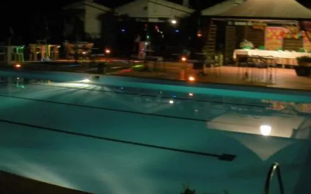 Villaggio Punta Del Lago