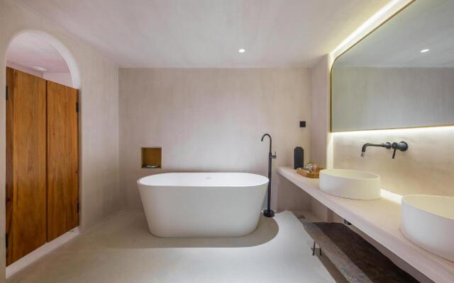 Nayun Xingkongsu Hotel