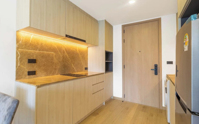 1BR Prime Spot Pool&Gym Near Beach C231