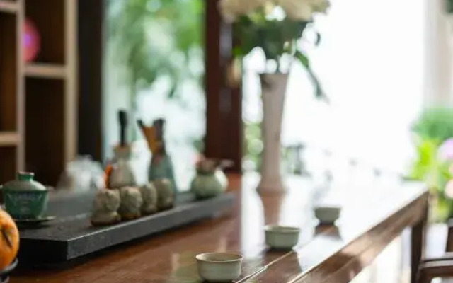 Lijiang Yage Bieyuan Homestay (Gucheng Bailong Cultural Square)
