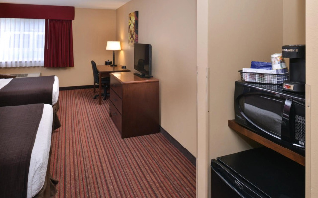 Best Western Woodland Inn