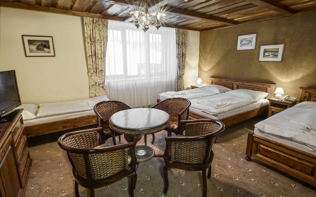 Hotel Encián