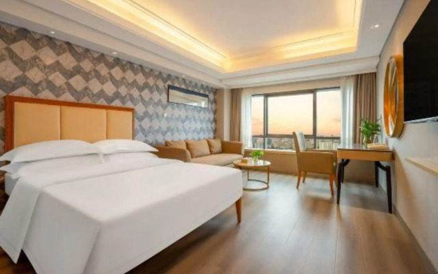 Lejia EAC International Apartment Hotel