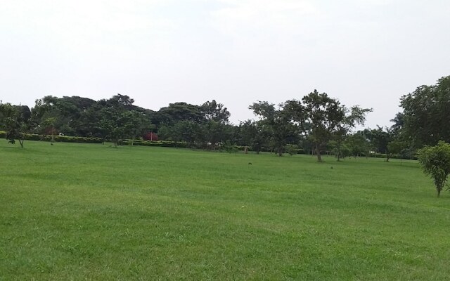 The Estate Ebwerenga