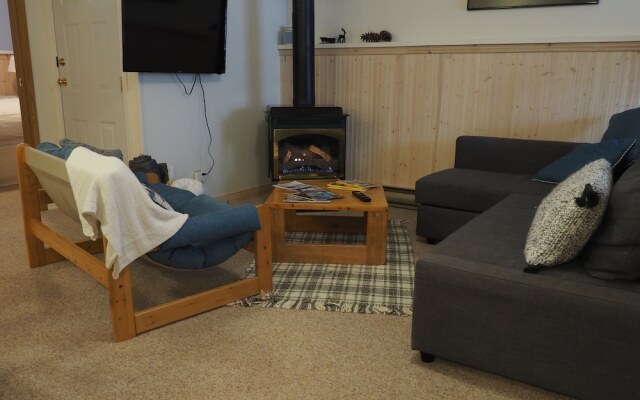 Whitetail Suite 2 Bedroom Condo