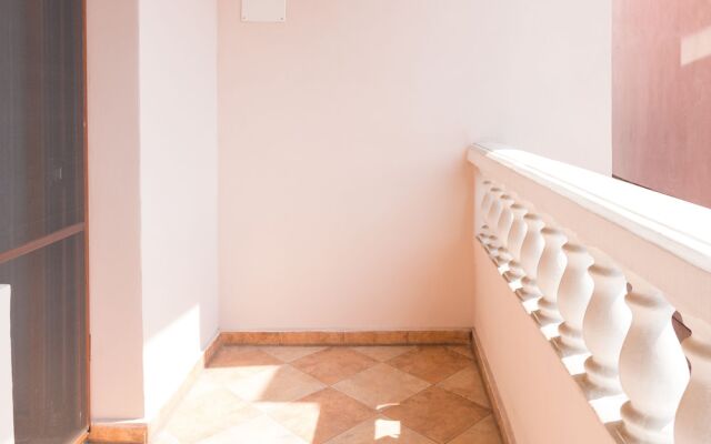 FM Luxury 1-BDR Apartment - Vesela's