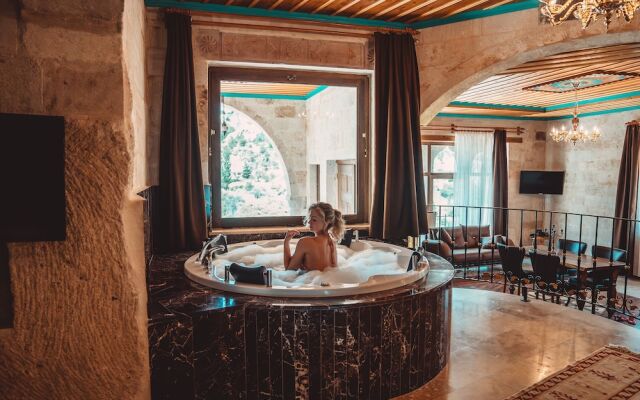Cappadocia Secret Hill Cave Suites
