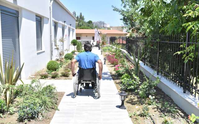 Alexander AMEA Hotel