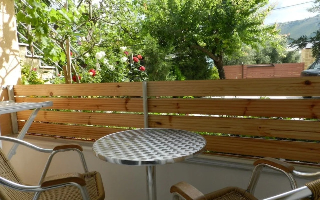 Mare Bed & Breakfast Hotel