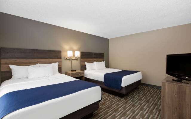 Days Inn & Suites by Wyndham Wisconsin Dells