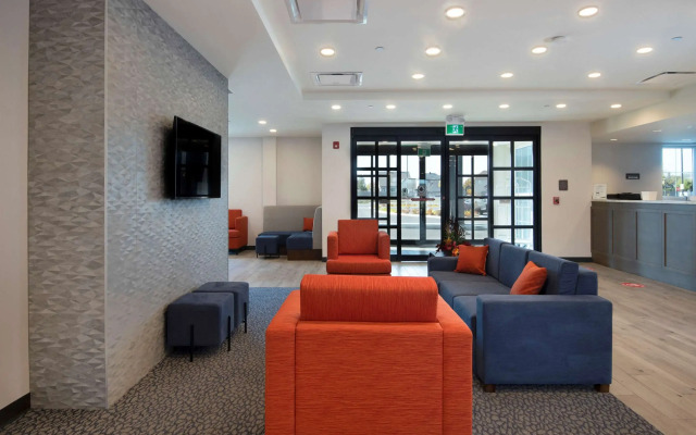 Comfort Inn & Suites