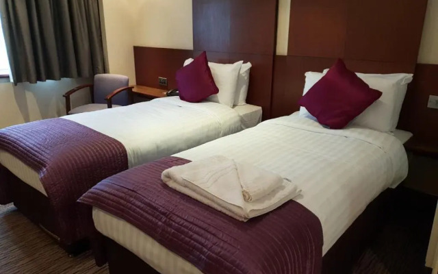 Отель Thatchers