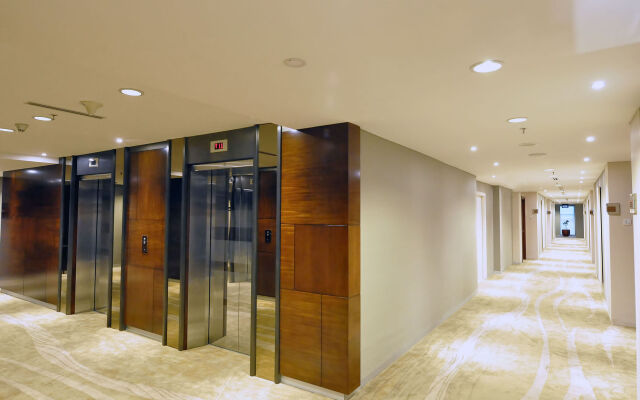 Gumaya Tower Hotel Semarang