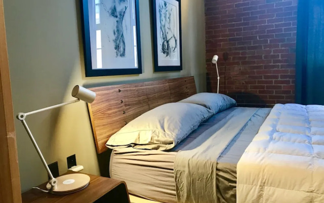 The Hangar Lofts Hotel