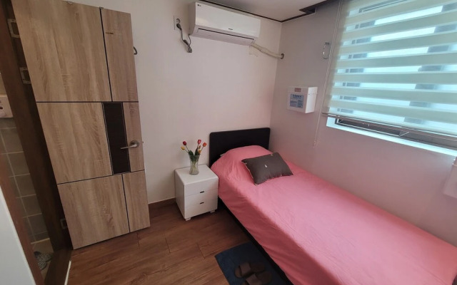 Olive Hostel