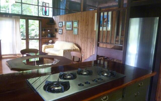 Daintree Holiday Homes - The Folly