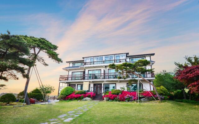 Ganghwa Pastel Pension