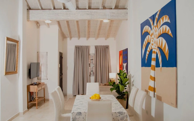 2Br Apartment In The Walled City