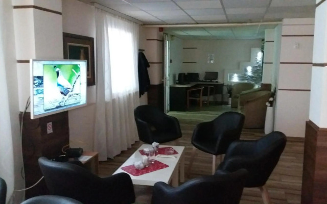 Gros Hotel - Leskovac