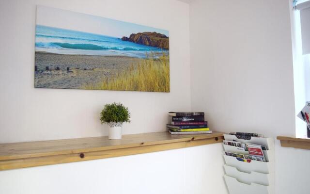 Flat 14d Bayhead