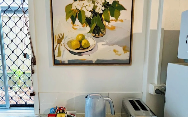 City Unit 6 Walk to Esplanade