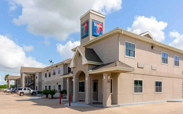 Studio 6 Bay City, TX